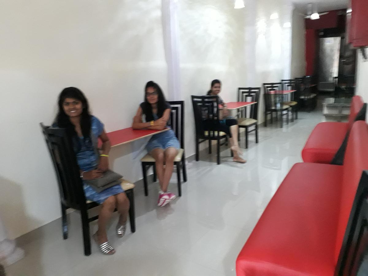 Town Hostel Mumbai - Ac Dormitory Εξωτερικό φωτογραφία