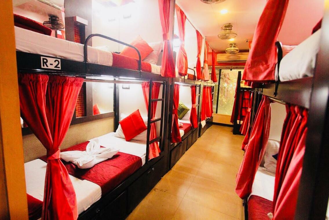Town Hostel Mumbai - Ac Dormitory Εξωτερικό φωτογραφία