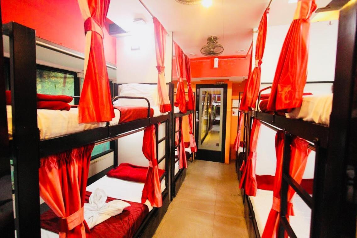 Town Hostel Mumbai - Ac Dormitory Εξωτερικό φωτογραφία